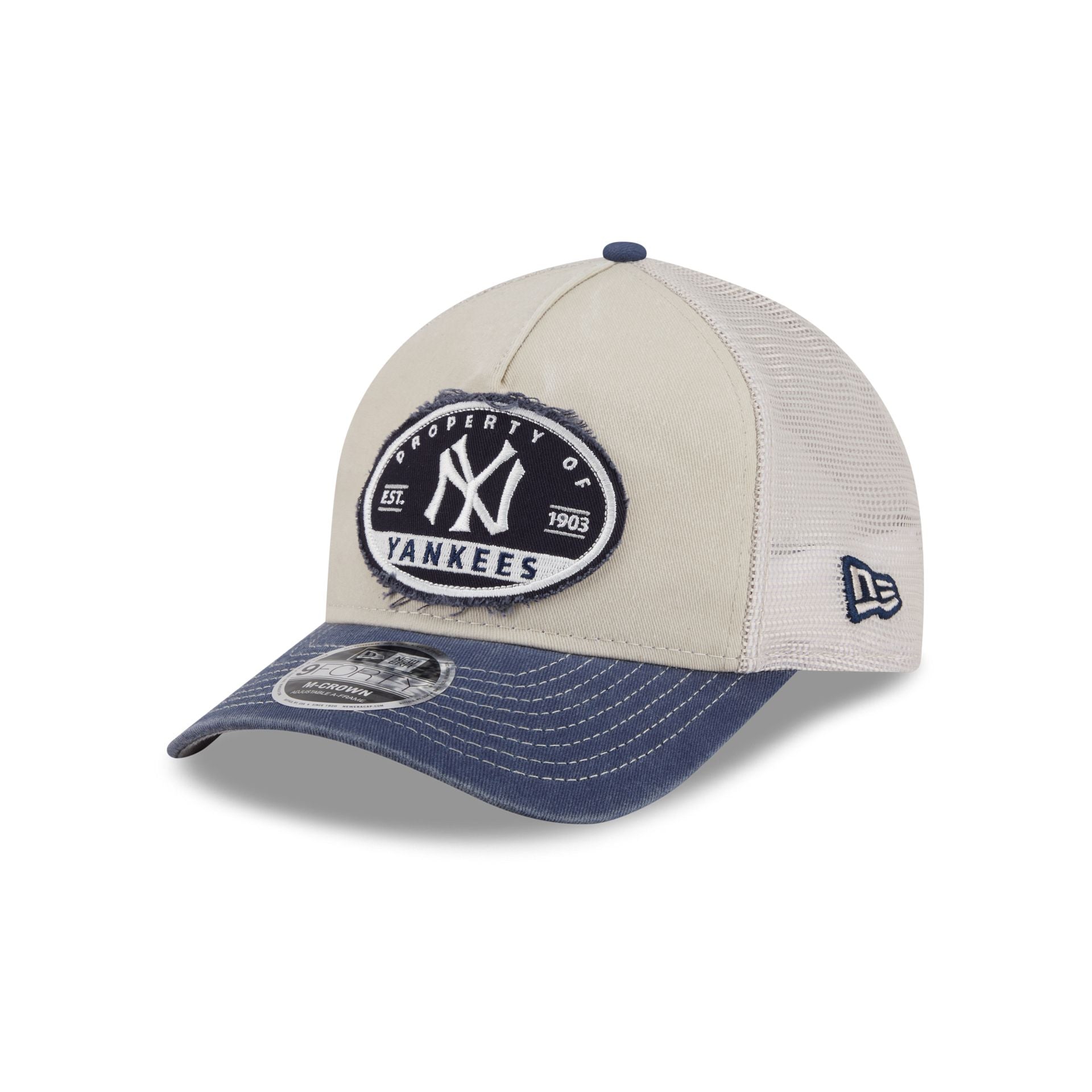 New York Yankees Frayed 9FORTY M-Crown A-Frame Trucker Hat