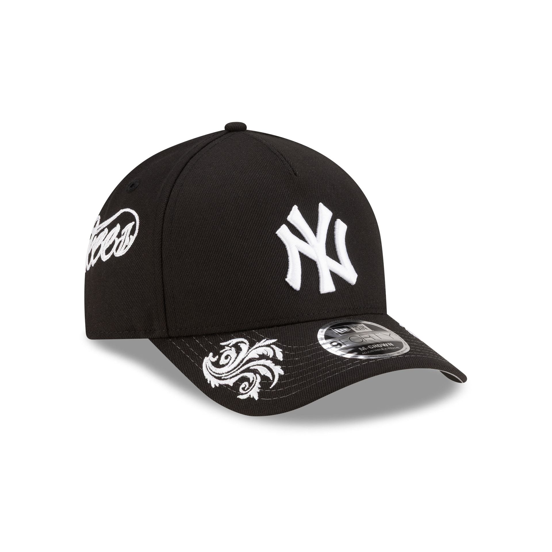 New York Yankees Script Black and White 9FORTY M-Crown A-Frame Snapback Hat