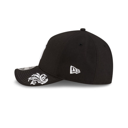 New York Yankees Script Black and White 9FORTY M-Crown A-Frame Snapback Hat