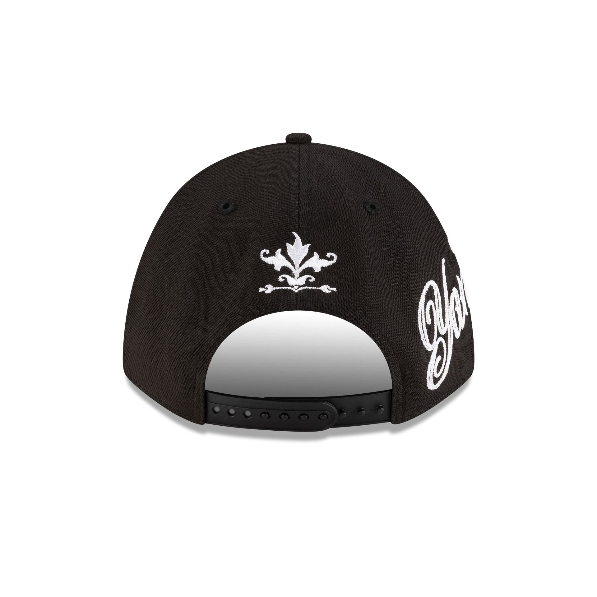 New York Yankees Script Black and White 9FORTY M-Crown A-Frame Snapback Hat