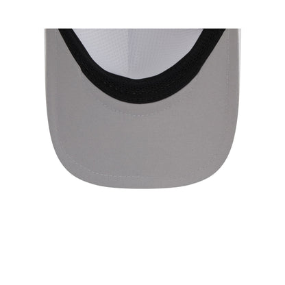 Atlanta Braves White 9FORTY APEX Snapback Hat